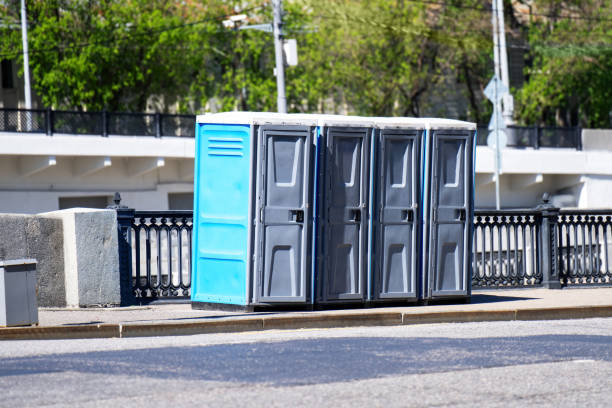 Best Deluxe Portable Toilet Rental  in Spring Lake, NC